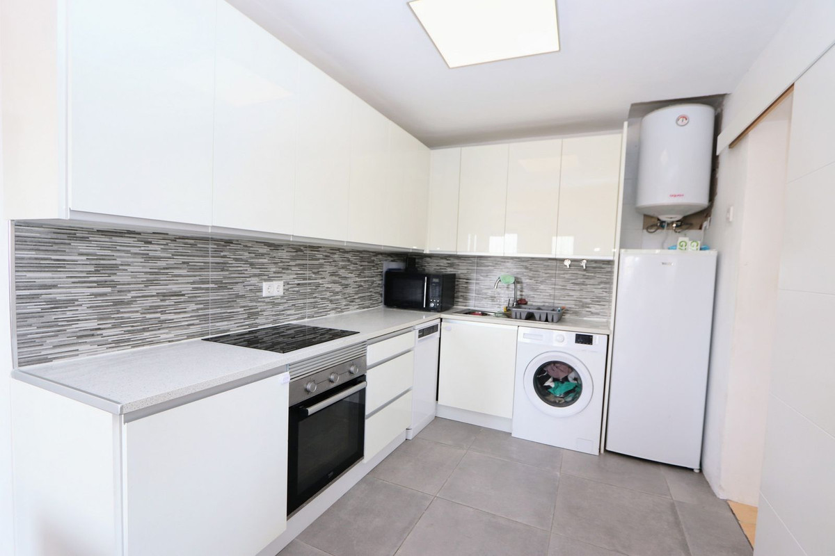 2 Bed Townhouse for sale in Villamartin Costa Blanca, Alicante, Spain