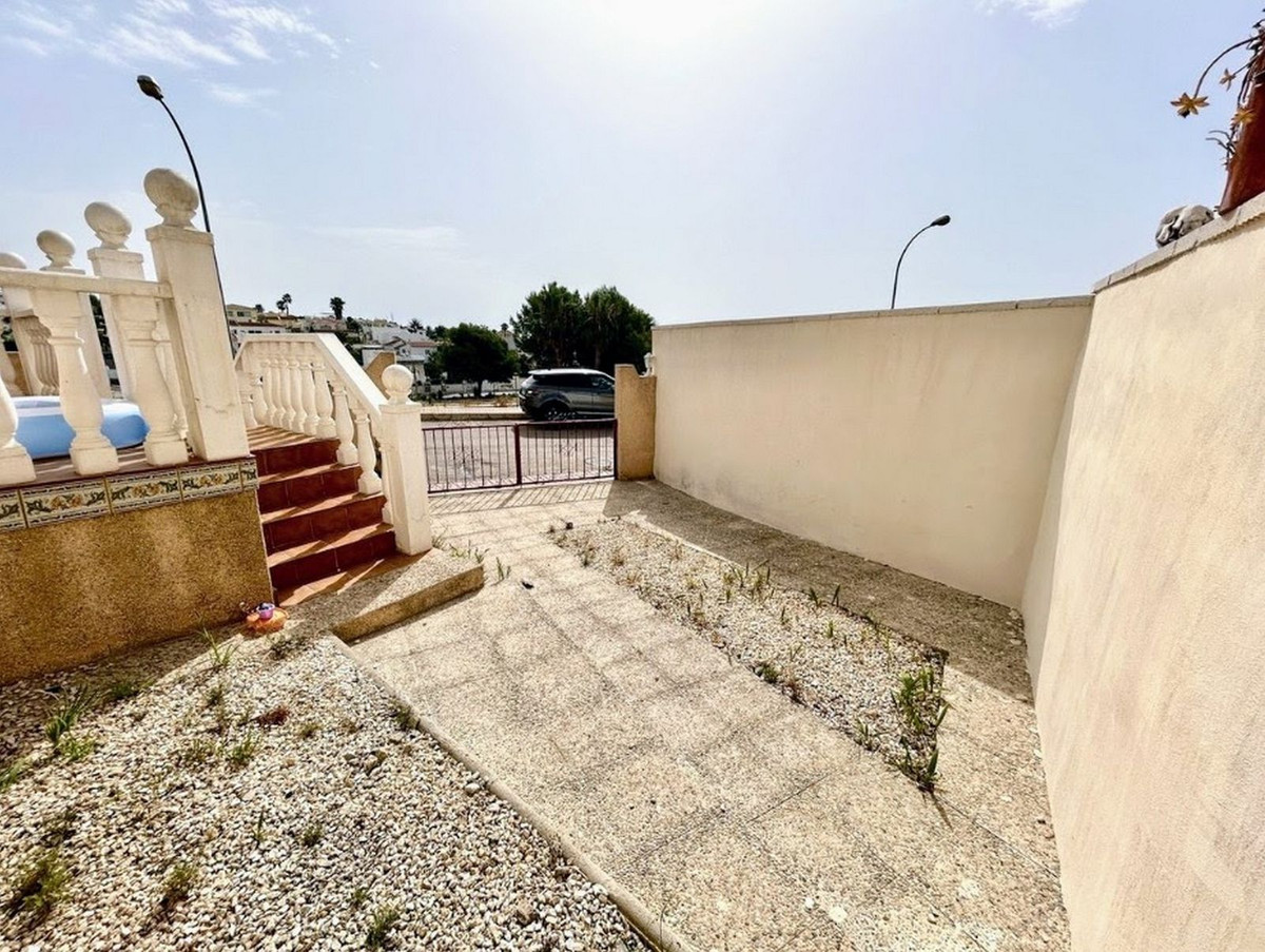 2 Bed Townhouse for sale in Villamartin Costa Blanca, Alicante, Spain