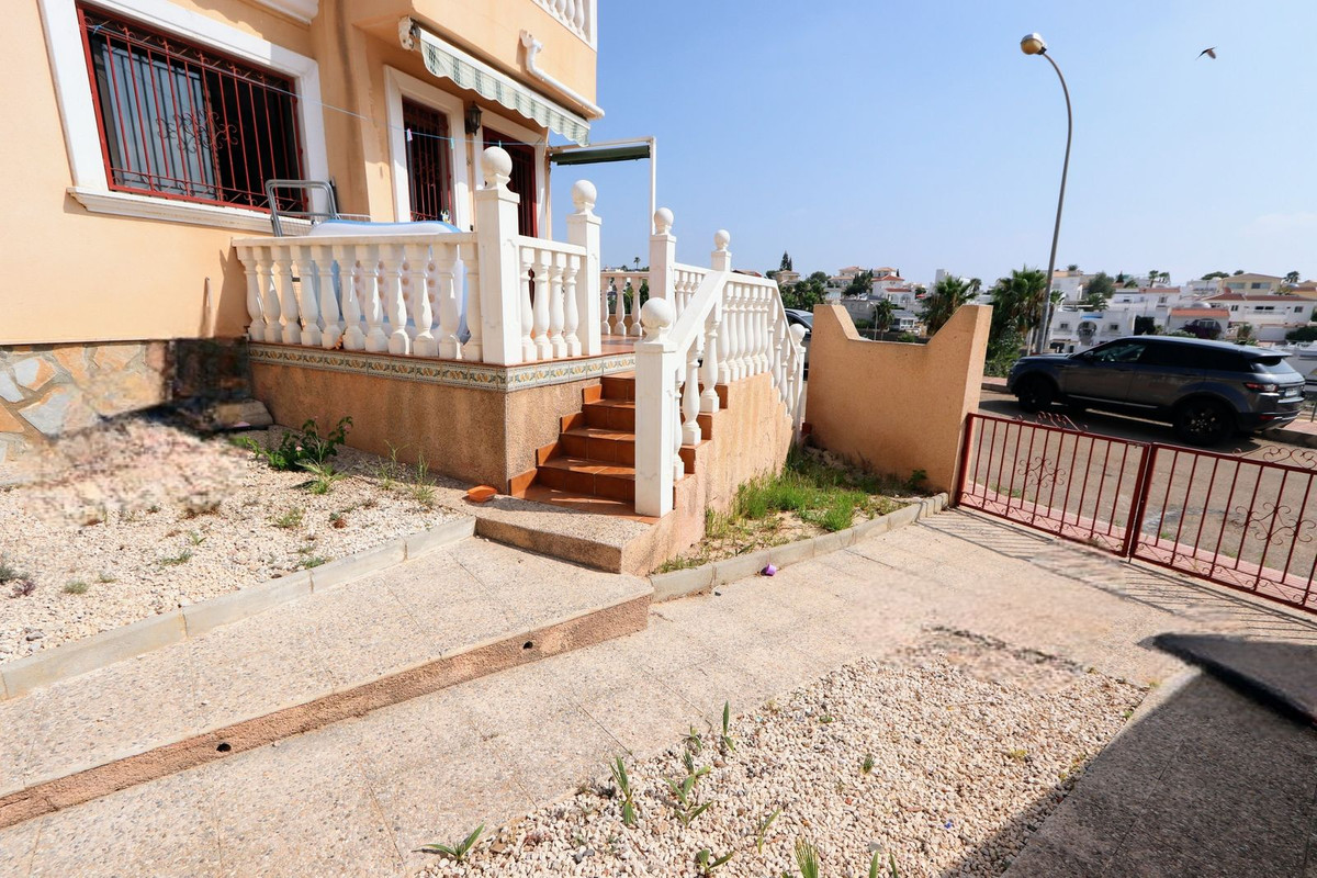 2 Bed Townhouse for sale in Villamartin Costa Blanca, Alicante, Spain