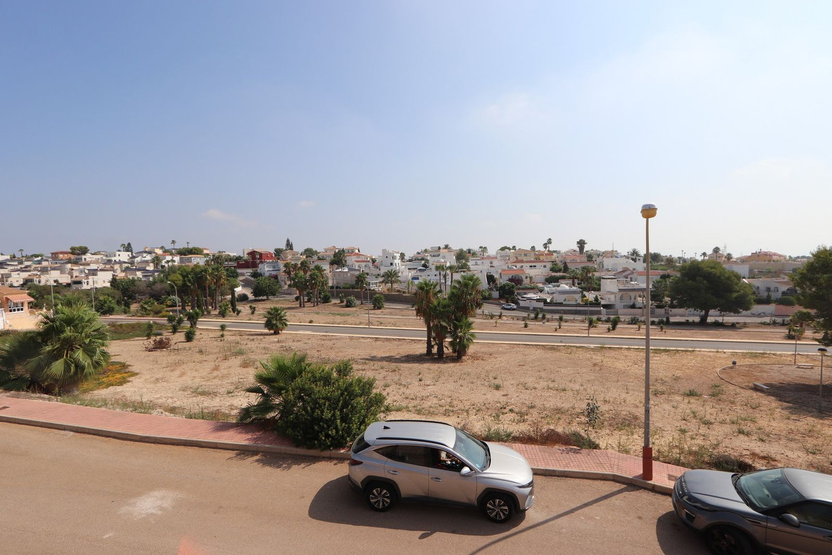 2 Bed Townhouse for sale in Villamartin Costa Blanca, Alicante, Spain