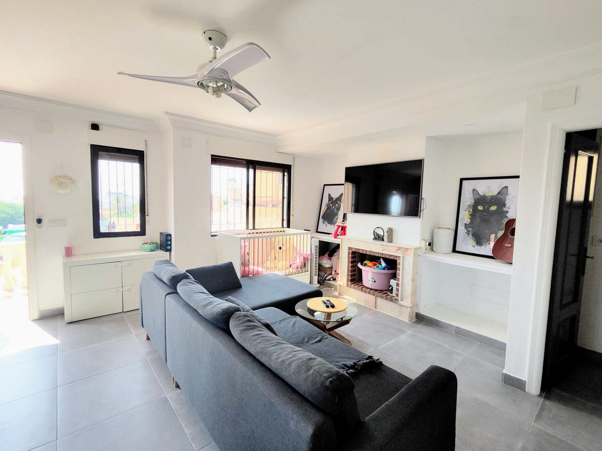 2 Bed Townhouse for sale in Villamartin Costa Blanca, Alicante, Spain