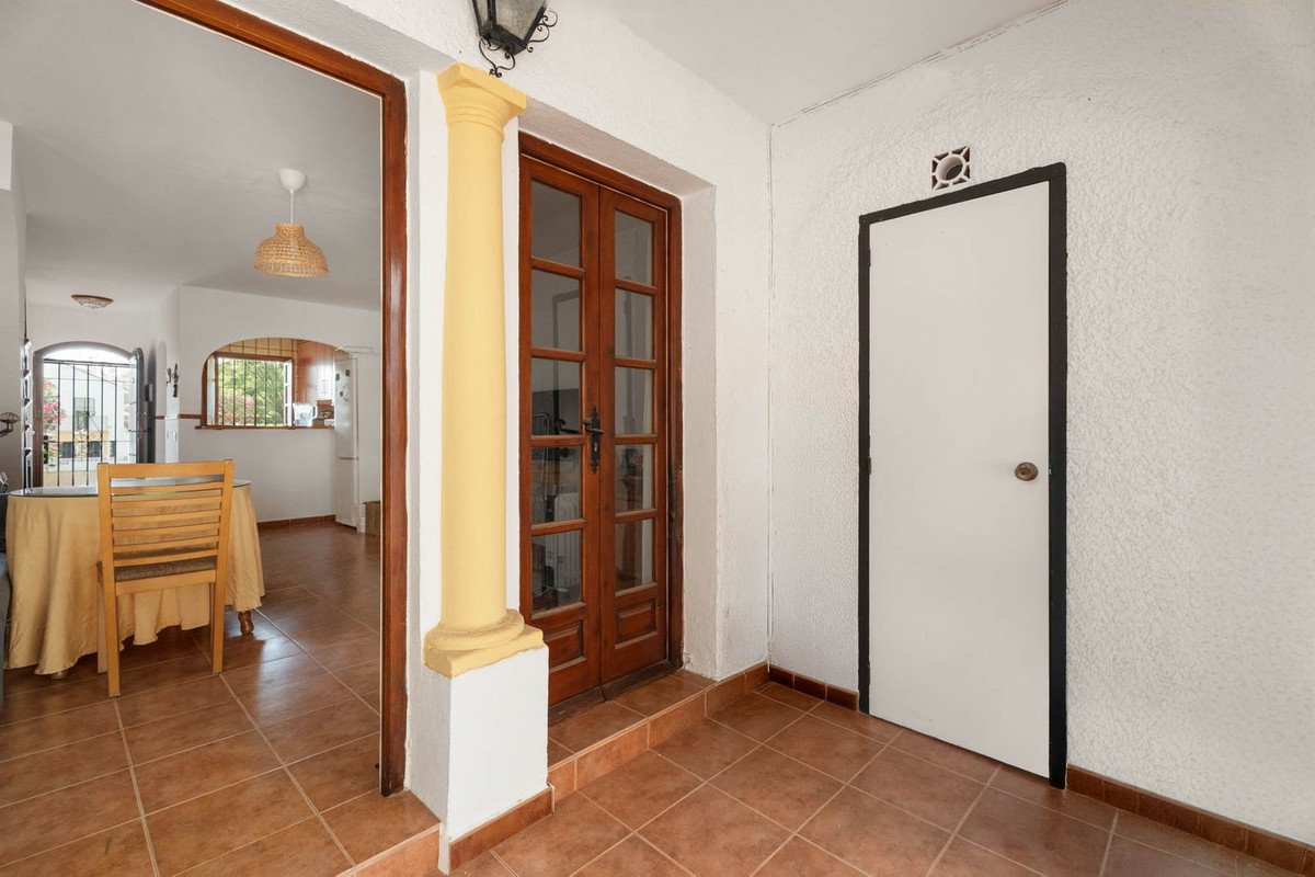 2 Bed Townhouse for sale in Elviria Costa Del Sol, Málaga, Spain