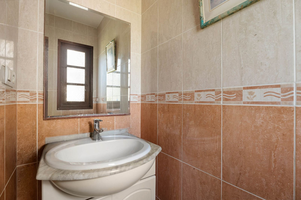 2 Bed Townhouse for sale in Elviria Costa Del Sol, Málaga, Spain