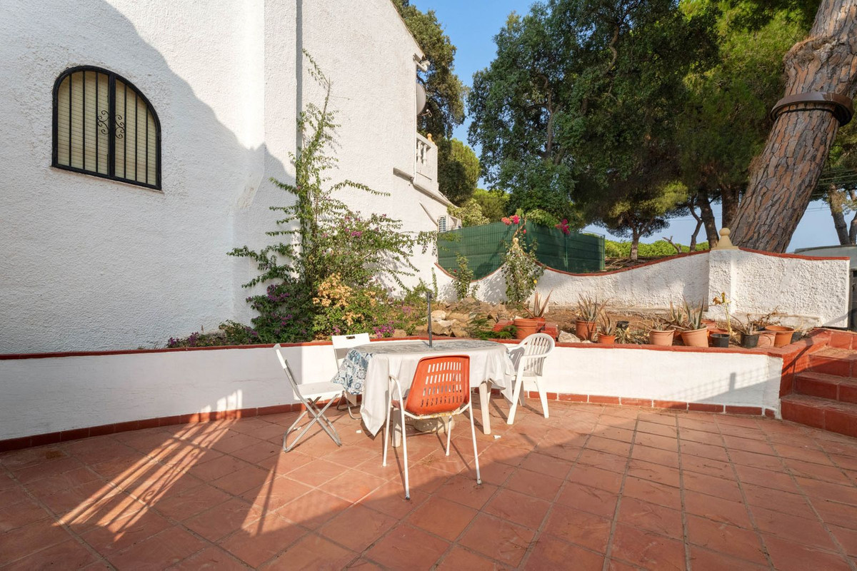 2 Bed Townhouse for sale in Elviria Costa Del Sol, Málaga, Spain