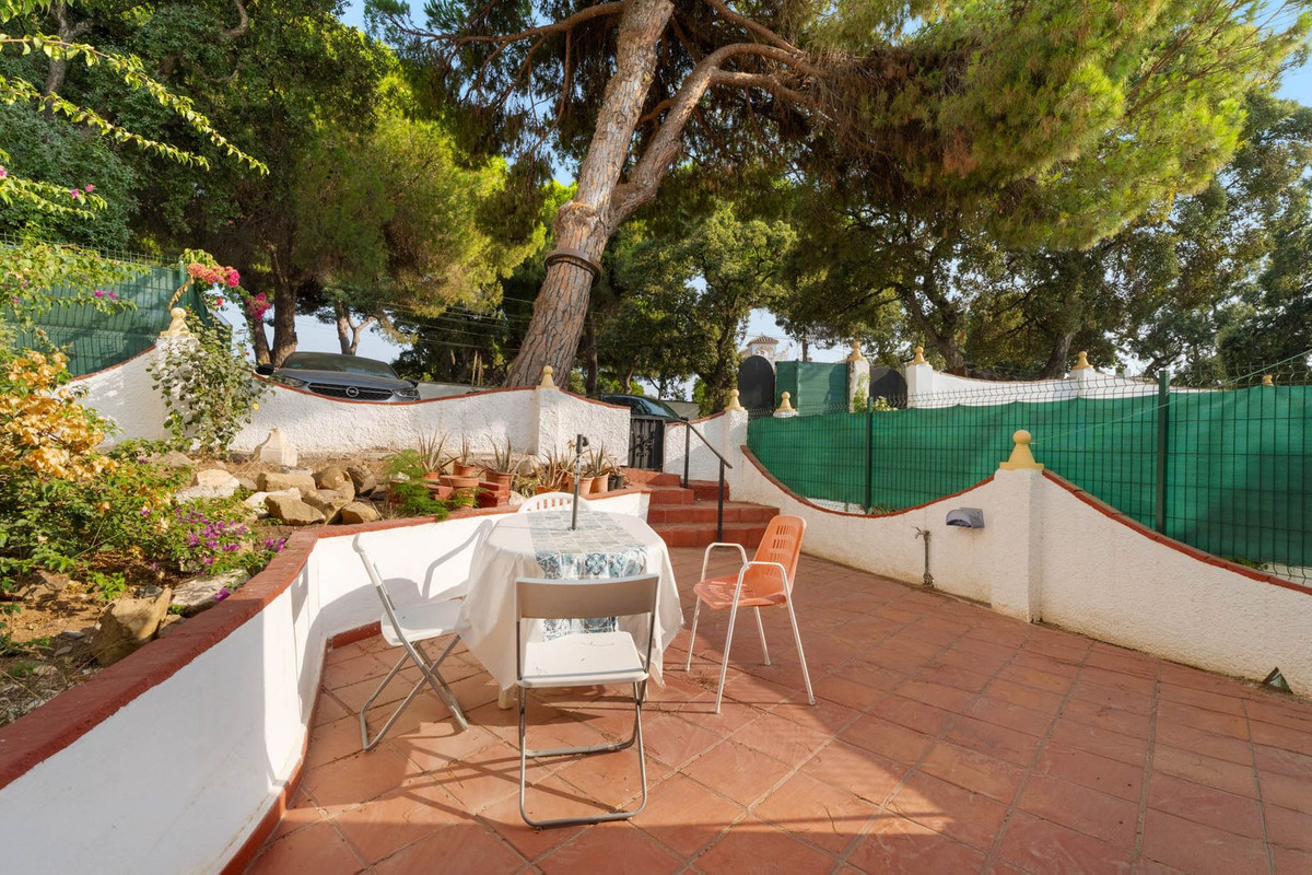 2 Bed Townhouse for sale in Elviria Costa Del Sol, Málaga, Spain