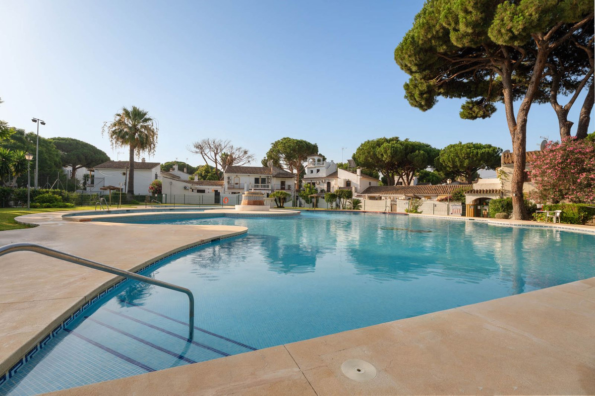 2 Bed Townhouse for sale in Elviria Costa Del Sol, Málaga, Spain