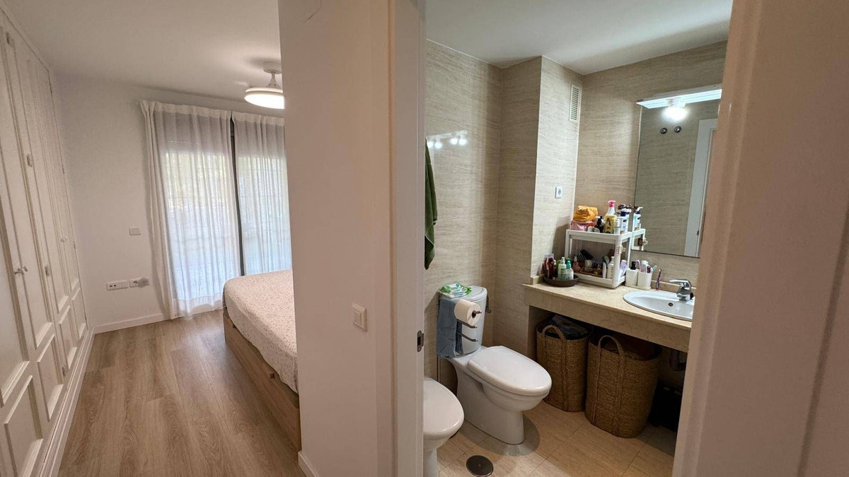 Se vende Apartamento Planta Baja de 2 dormitorios en Costa Del Sol, Málaga, España