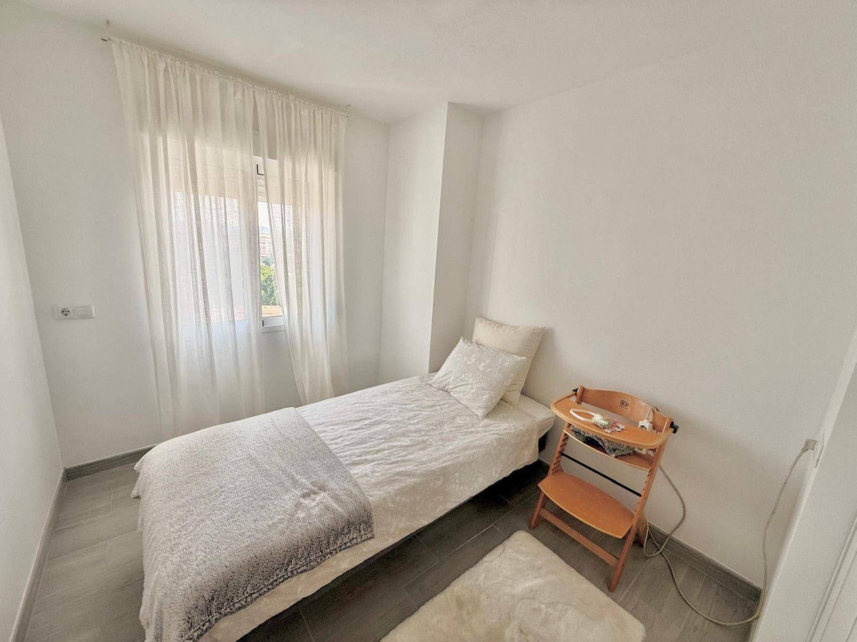 Se vende Apartamento Planta Media de 3 dormitorios en Costa Del Sol, Málaga, España