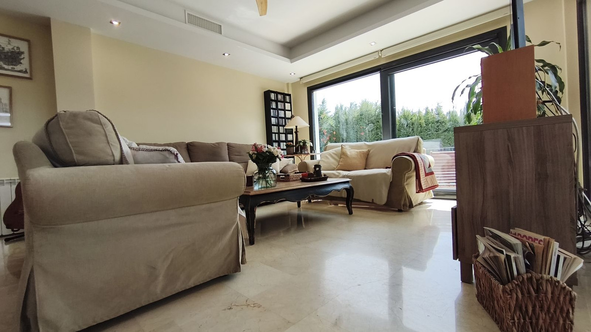 4 Bed Townhouse for sale in Alhaurín De La Torre Costa Del Sol, Málaga, Spain
