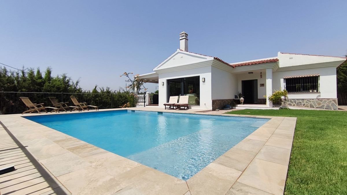 4 Bed Townhouse for sale in Alhaurín De La Torre Costa Del Sol, Málaga, Spain