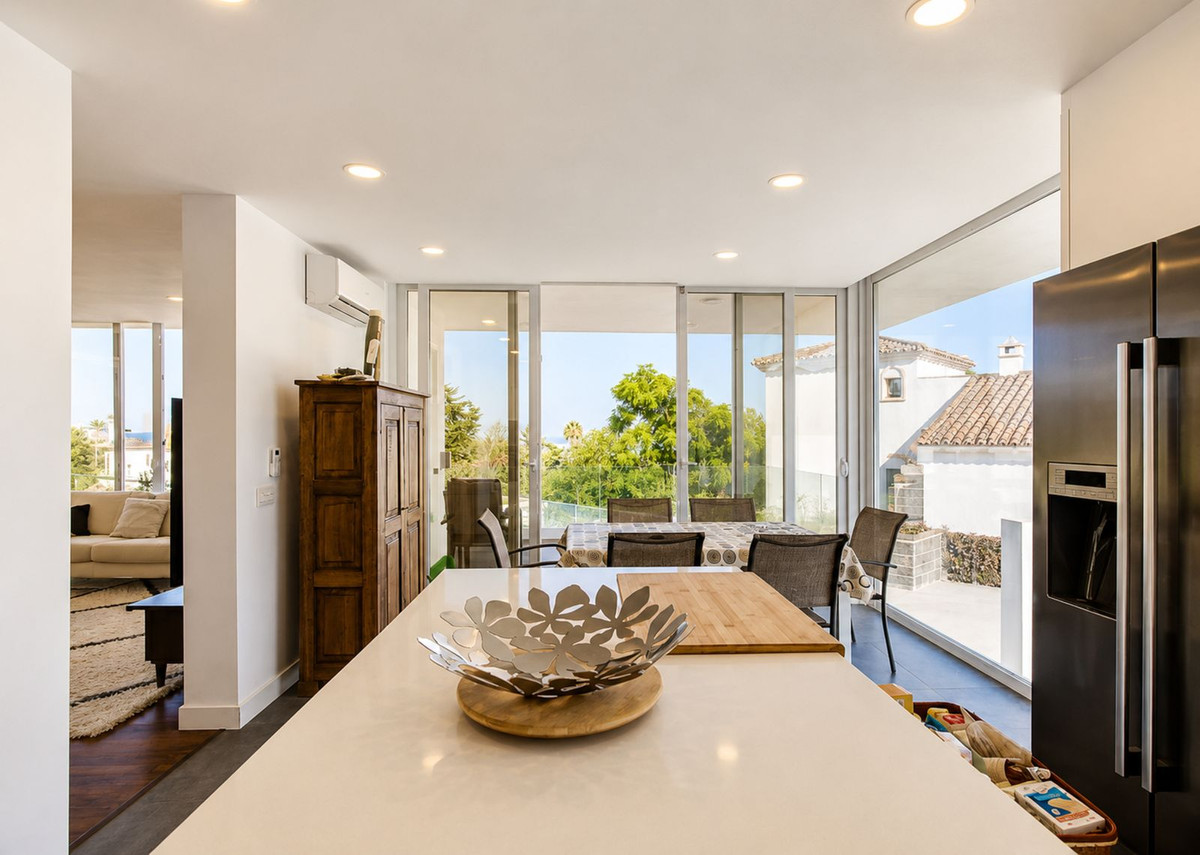 3 Bed Townhouse for sale in Estepona Costa Del Sol, Málaga, Spain