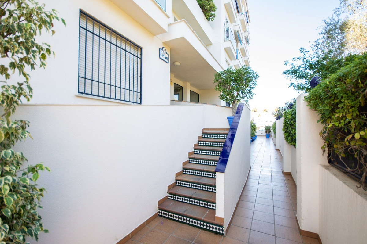 Apartment for sale in Marbella Costa Del Sol, Málaga, Spain