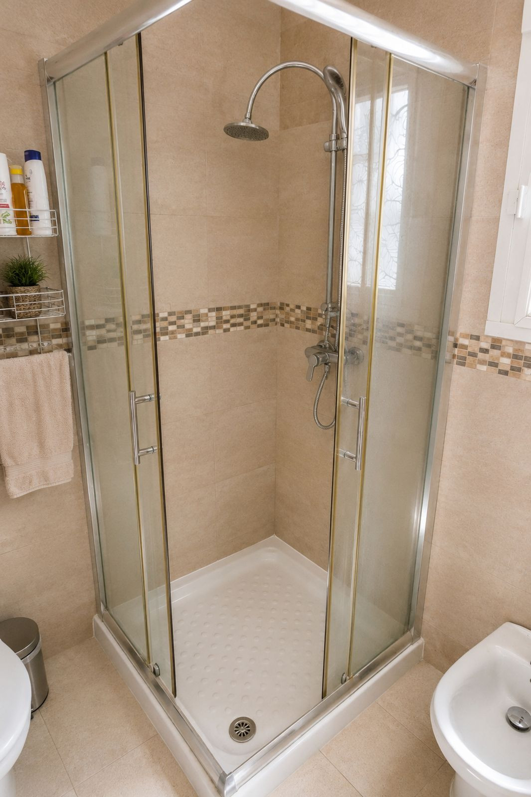 5 Bed Townhouse for sale in Marbella Costa Del Sol, Málaga, Spain