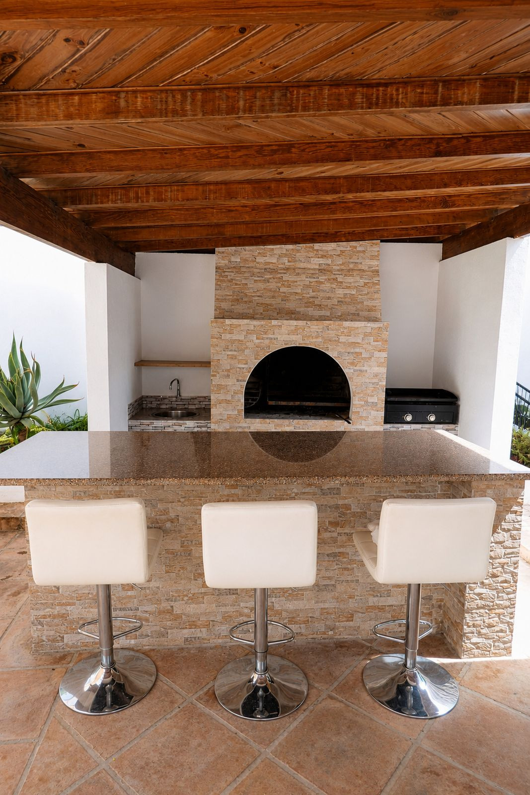 5 Bed Townhouse for sale in Marbella Costa Del Sol, Málaga, Spain
