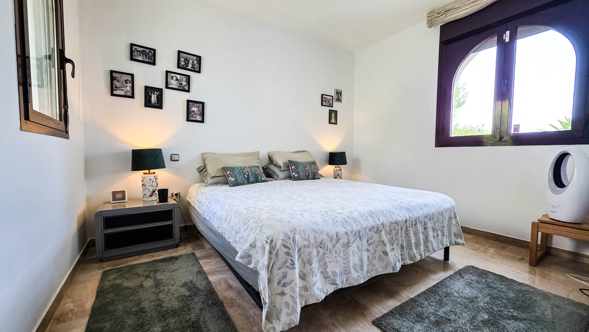 3 Bed Apartment for sale in Doña Julia Costa Del Sol, Málaga, Spain