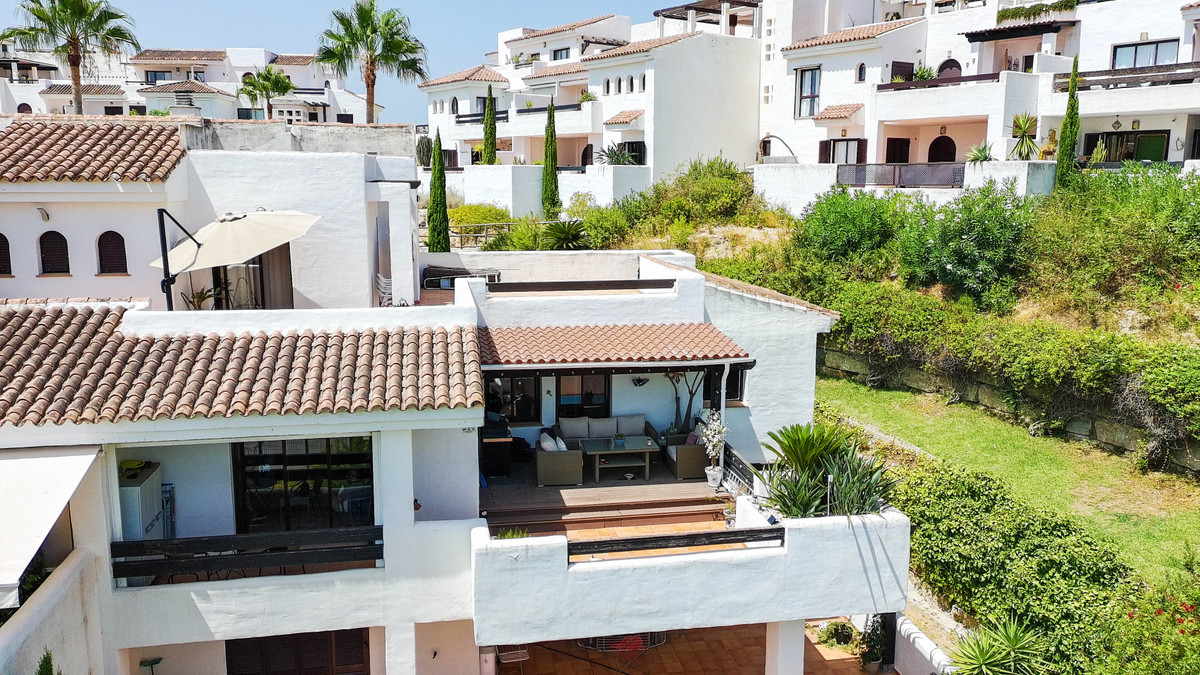 3 Bed Apartment for sale in Doña Julia Costa Del Sol, Málaga, Spain
