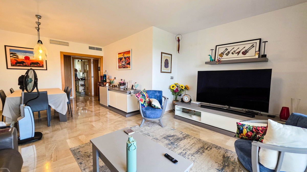 3 Bed Apartment for sale in Doña Julia Costa Del Sol, Málaga, Spain