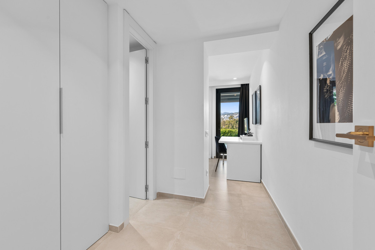 4 Bed Townhouse for sale in Nueva Andalucía Costa Del Sol, Málaga, Spain