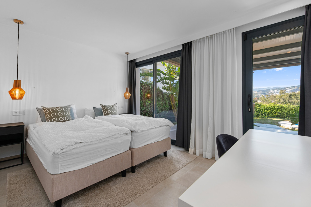 4 Bed Townhouse for sale in Nueva Andalucía Costa Del Sol, Málaga, Spain