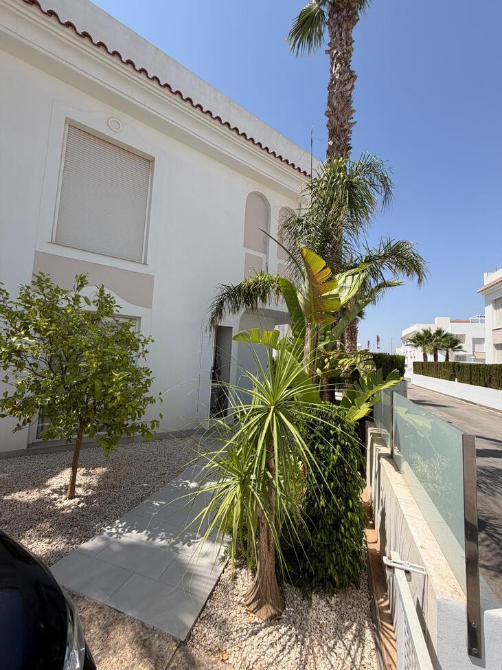 3 Bed Townhouse for sale in Dona Pepa Costa Blanca, Alicante, Spain