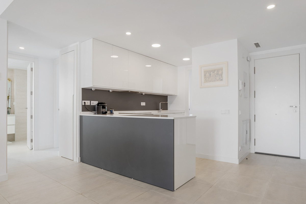 2 Bed Apartment for sale in Selwo Costa Del Sol, Málaga, Spain