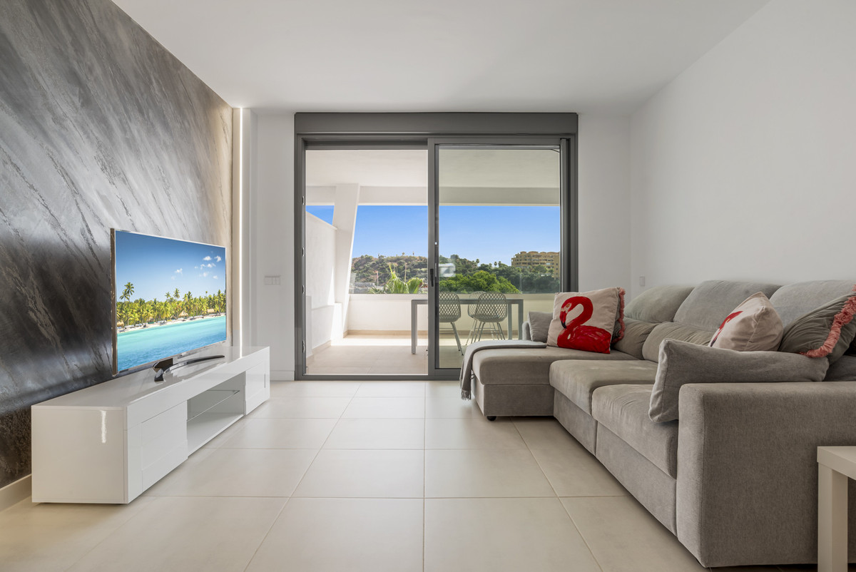 2 Bed Apartment for sale in Selwo Costa Del Sol, Málaga, Spain