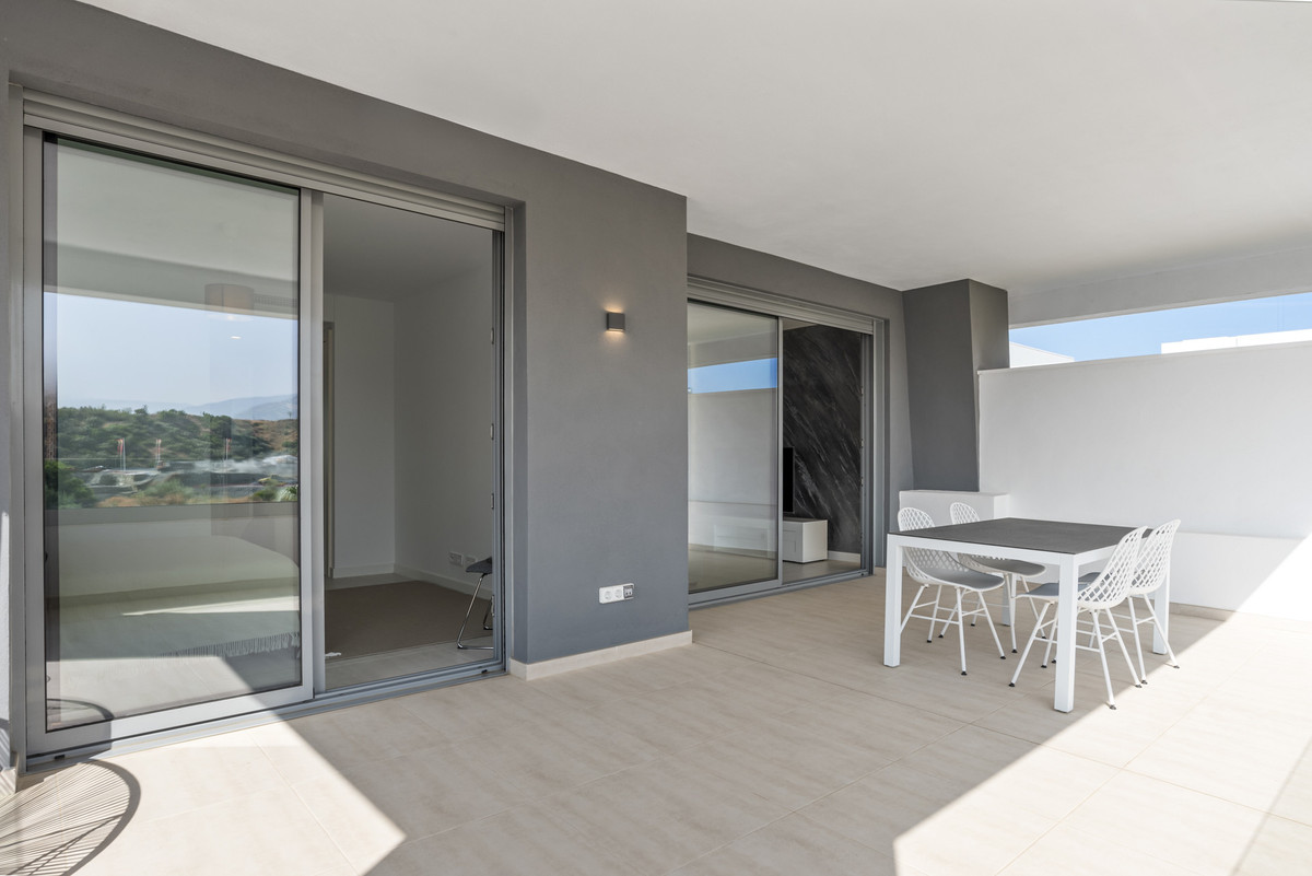 2 Bed Apartment for sale in Selwo Costa Del Sol, Málaga, Spain