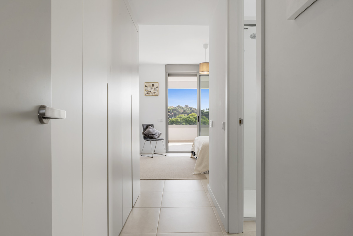 2 Bed Apartment for sale in Selwo Costa Del Sol, Málaga, Spain