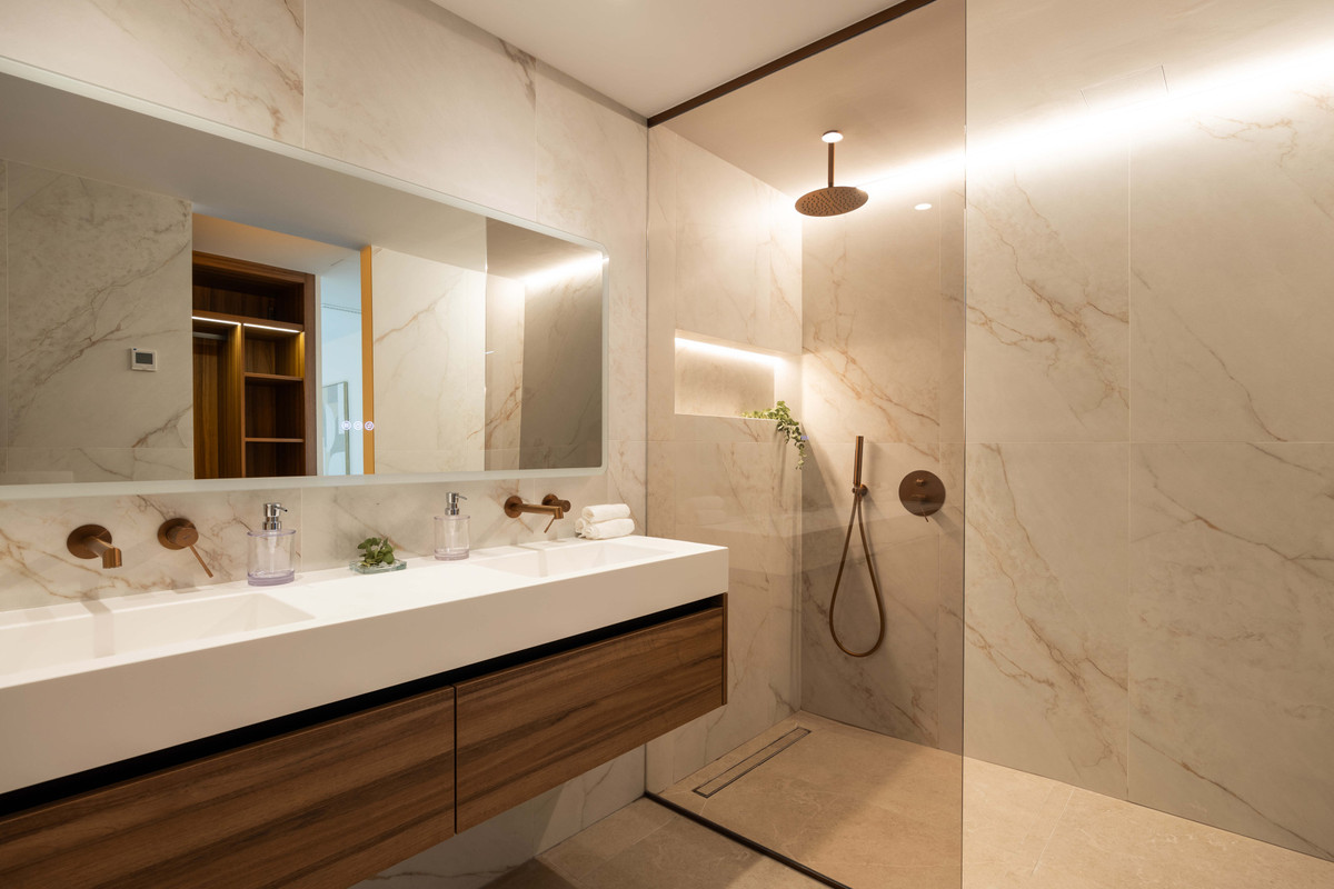 Se vende Apartamento Planta Media de 3 dormitorios en Costa Del Sol, Málaga, España