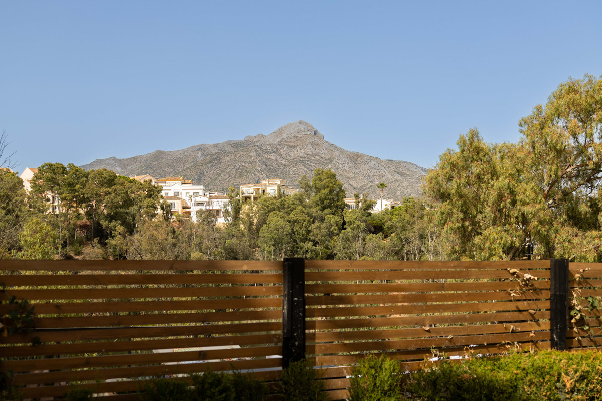 Se vende Apartamento Planta Media de 3 dormitorios en Costa Del Sol, Málaga, España