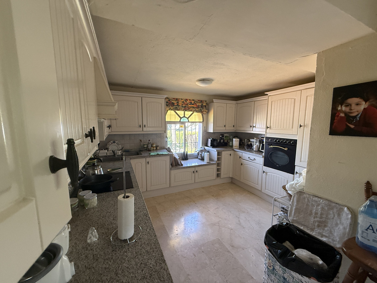 3 Bed Townhouse for sale in La Campana Costa Del Sol, Málaga, Spain
