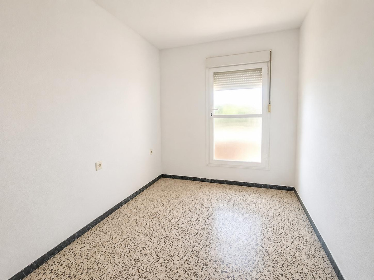 4 Bed Townhouse for sale in Pinoso Costa Blanca, Alicante, Spain