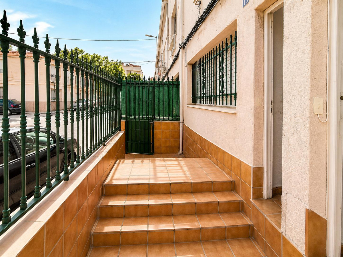 4 Bed Townhouse for sale in Pinoso Costa Blanca, Alicante, Spain