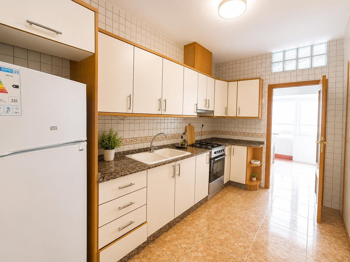 4 Bed Townhouse for sale in Pinoso Costa Blanca, Alicante, Spain