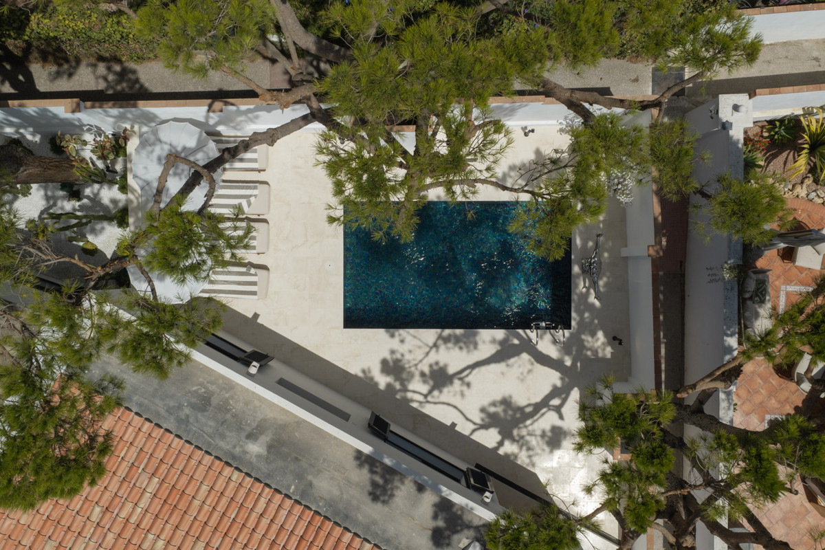 4 Bed Townhouse for sale in Calahonda Costa Del Sol, Málaga, Spain
