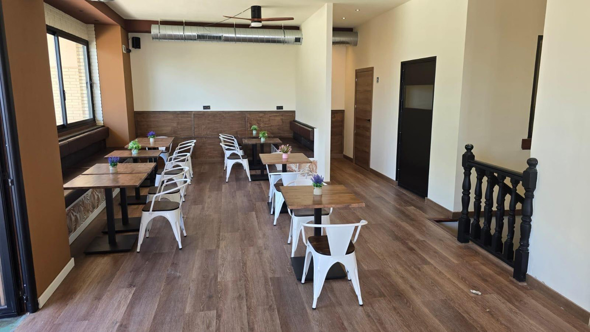Commercial unit for sale in Los Boliches Costa Del Sol, Málaga, Spain