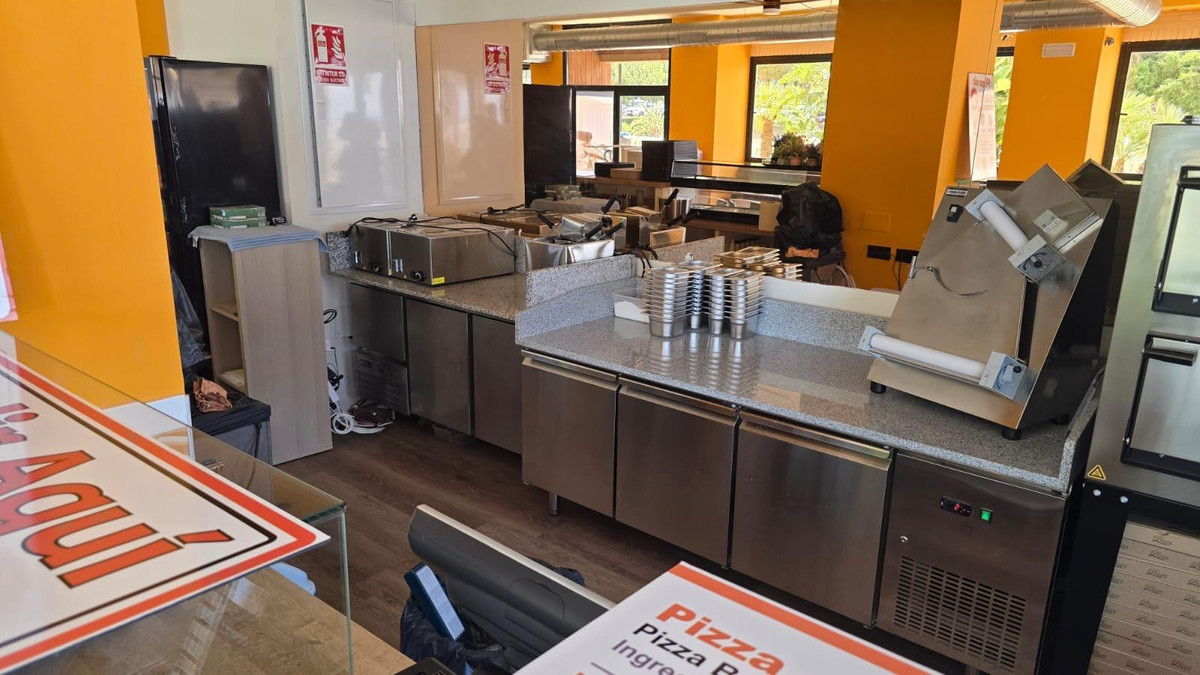 Commercial unit for sale in Los Boliches Costa Del Sol, Málaga, Spain