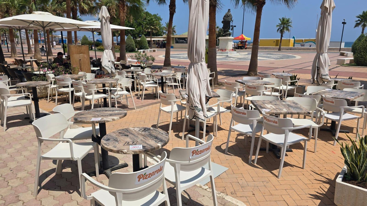 Commercial unit for sale in Los Boliches Costa Del Sol, Málaga, Spain
