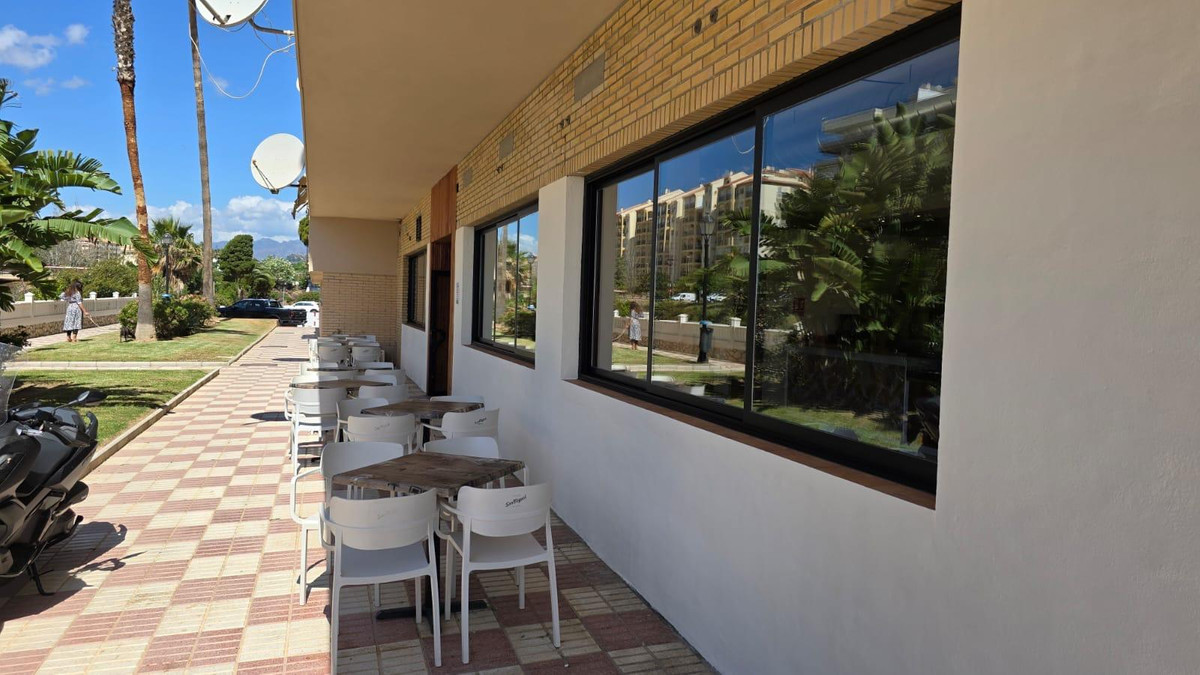 Commercial unit for sale in Los Boliches Costa Del Sol, Málaga, Spain