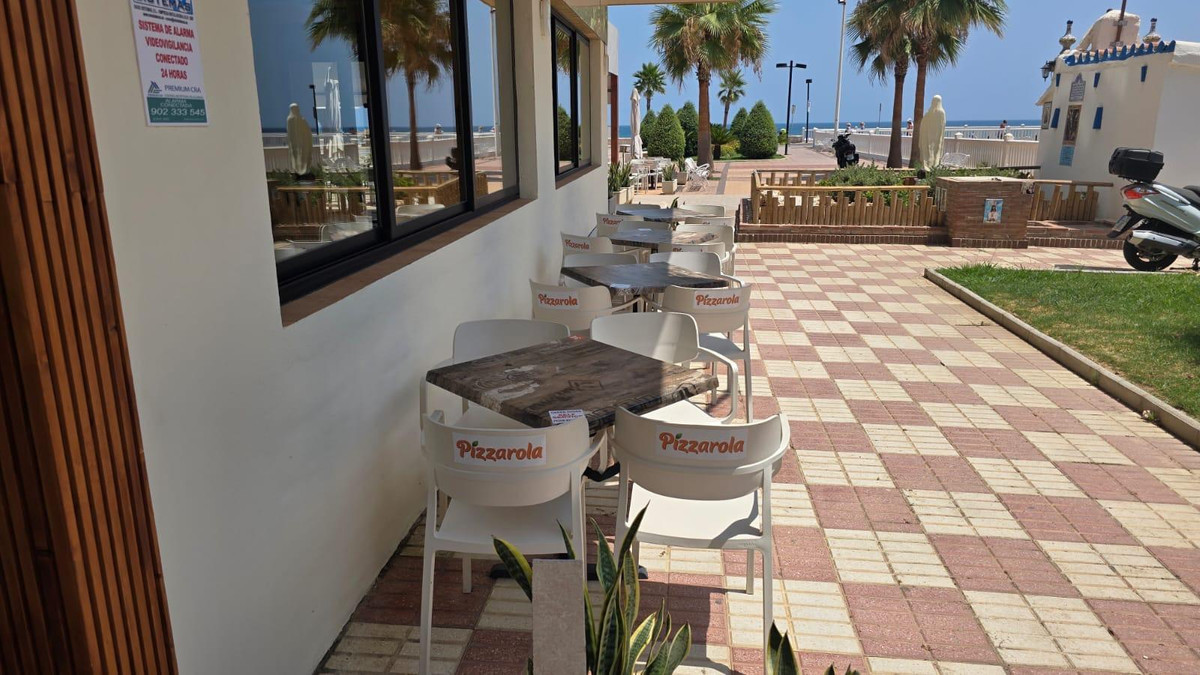 Commercial unit for sale in Los Boliches Costa Del Sol, Málaga, Spain