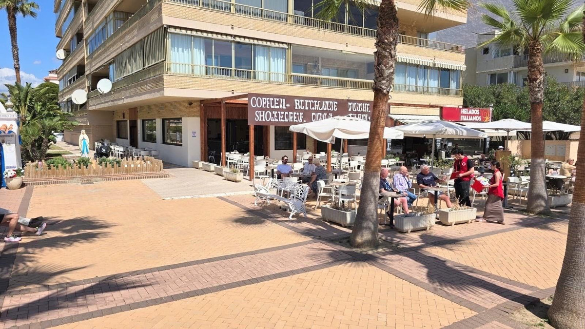 Commercial unit for sale in Los Boliches Costa Del Sol, Málaga, Spain
