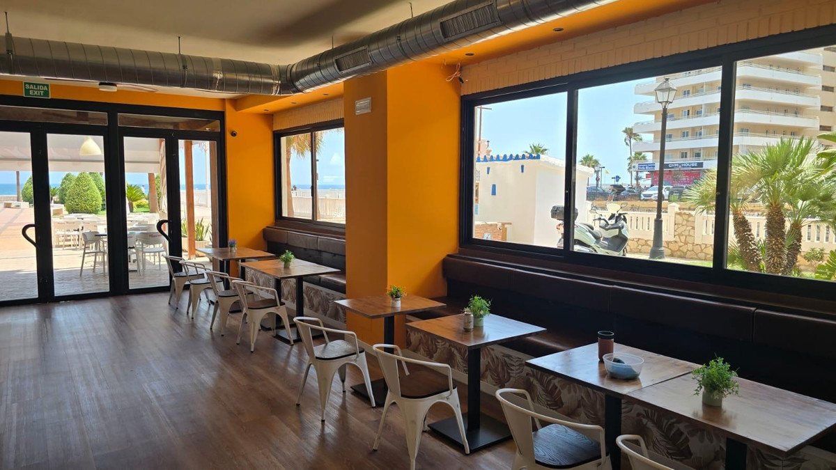 Commercial unit for sale in Los Boliches Costa Del Sol, Málaga, Spain