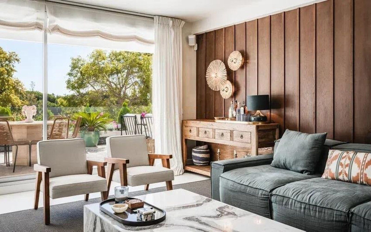 3 Bed Apartment for sale in The Golden Mile Costa Del Sol, Málaga, Spain