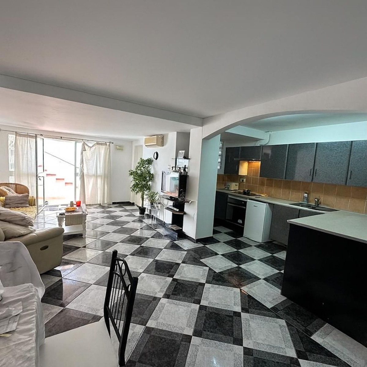 3 Bed Apartment for sale in Calahonda Costa Del Sol, Málaga, Spain