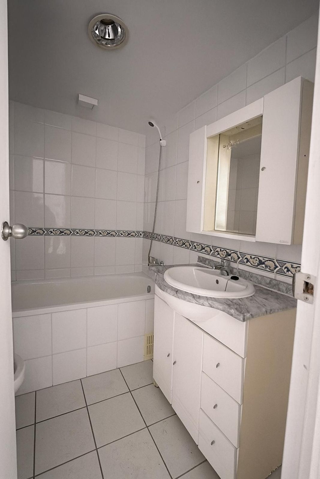 3 Bed Apartment for sale in Calahonda Costa Del Sol, Málaga, Spain