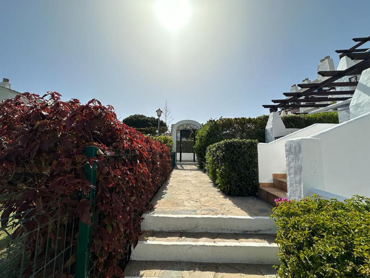 3 Bed Apartment for sale in Calahonda Costa Del Sol, Málaga, Spain
