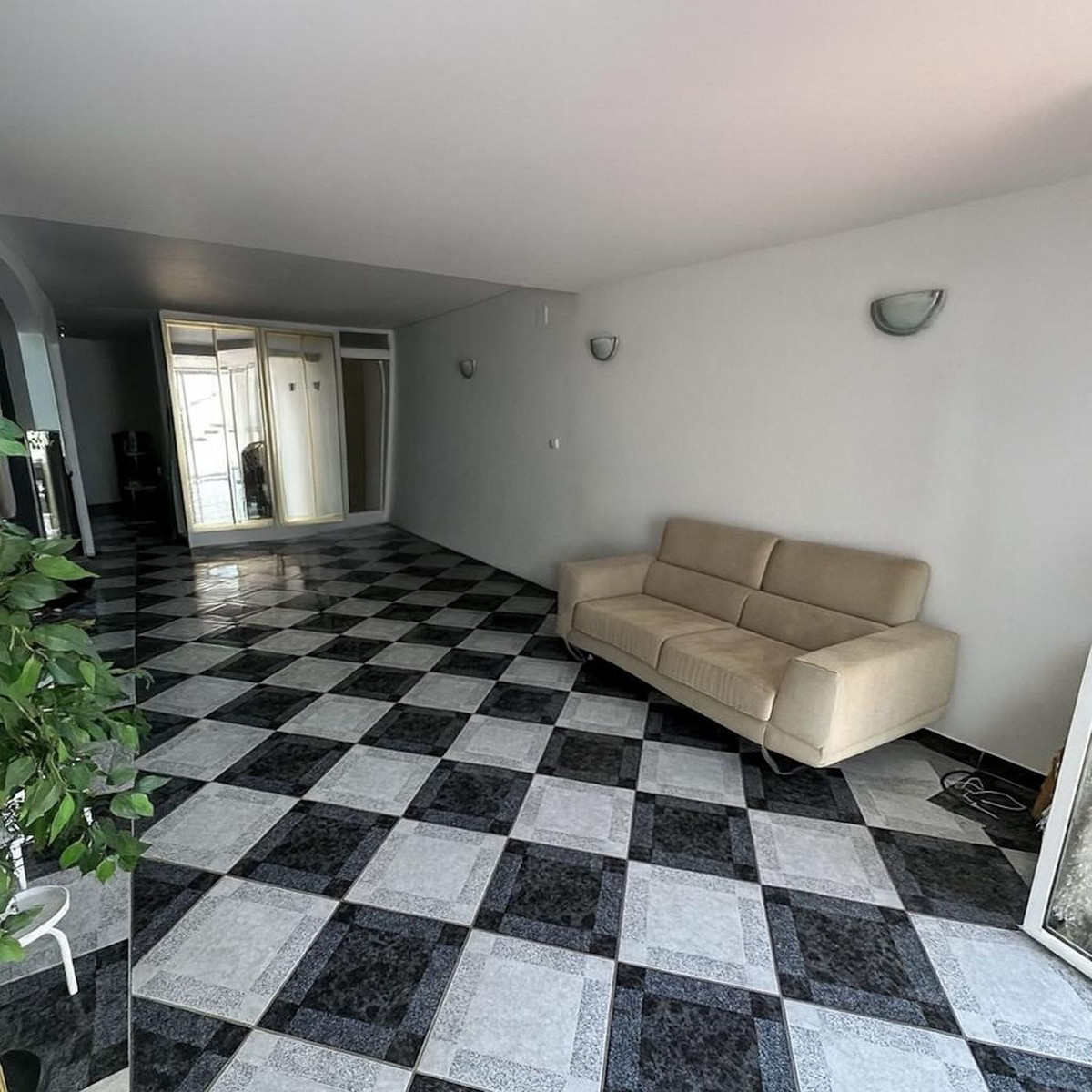 3 Bed Apartment for sale in Calahonda Costa Del Sol, Málaga, Spain