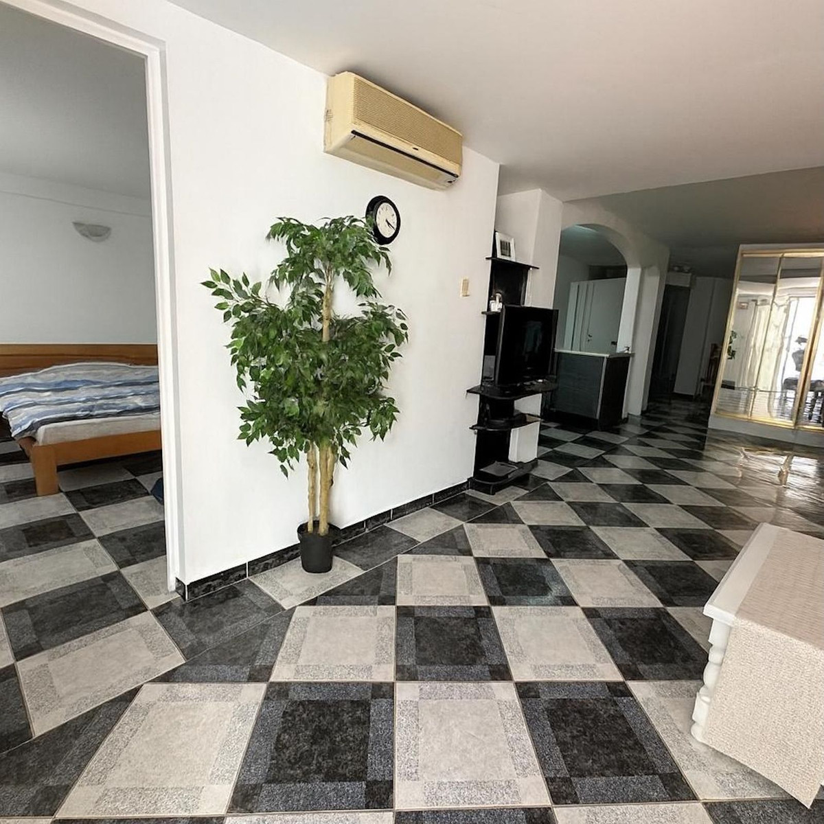 3 Bed Apartment for sale in Calahonda Costa Del Sol, Málaga, Spain