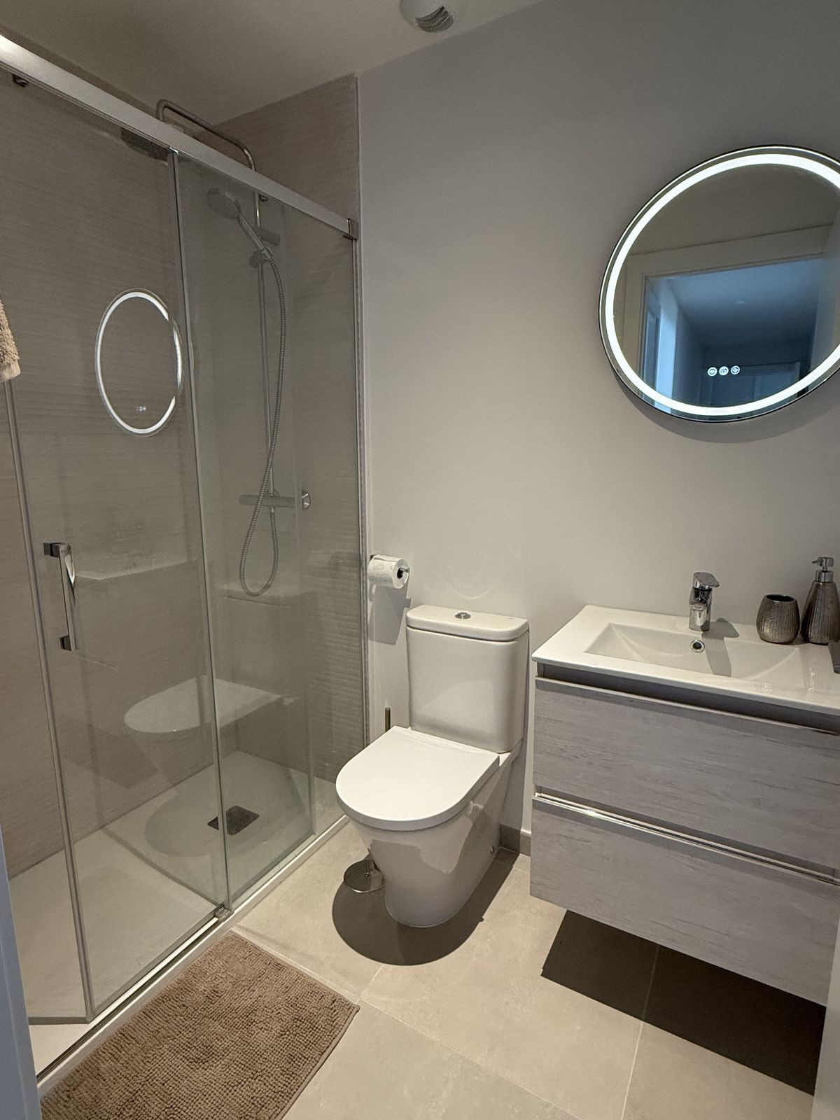 3 Bed Apartment for sale in Cancelada Costa Del Sol, Málaga, Spain
