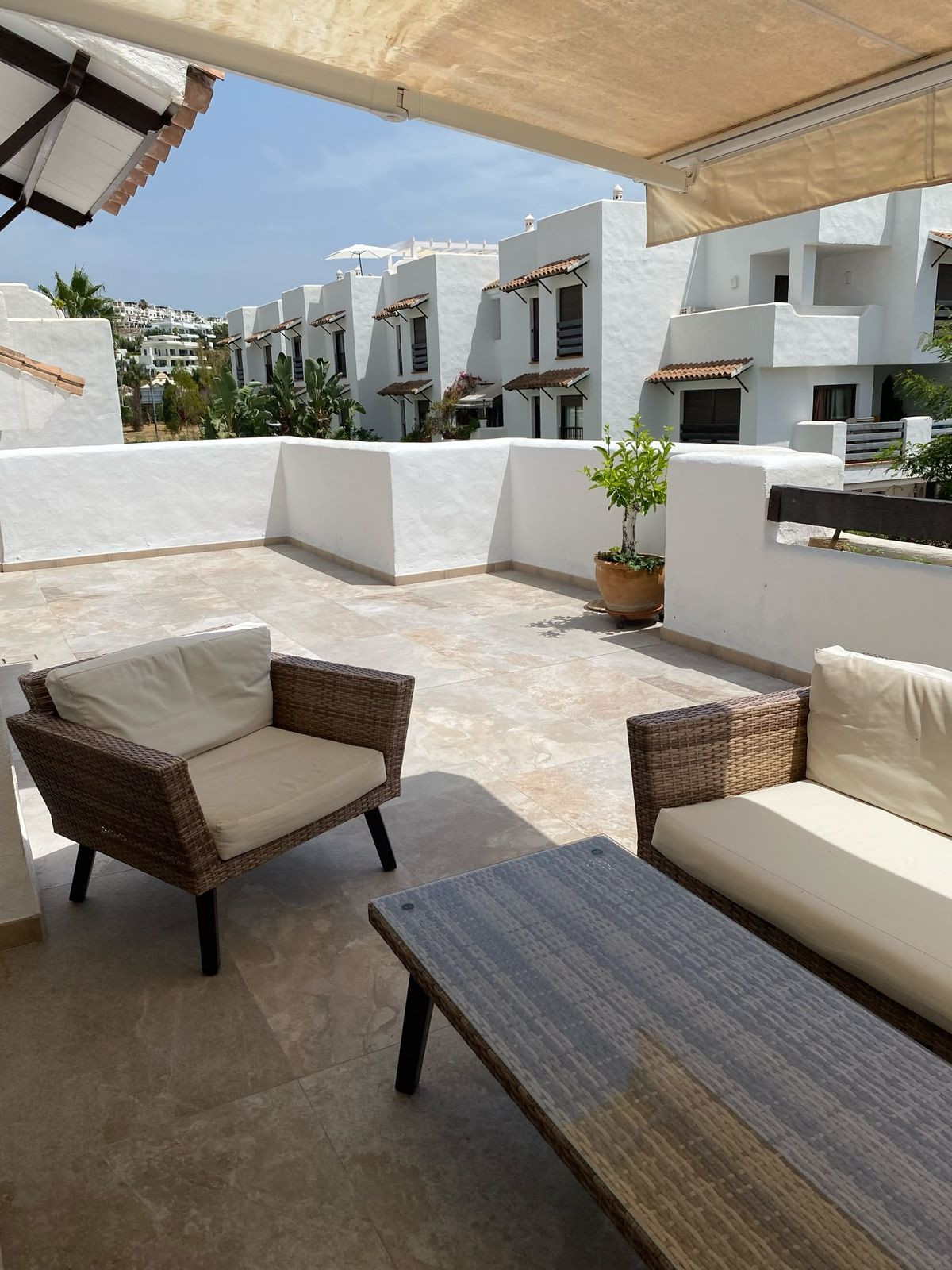 Se vende Apartamento Planta Media de 2 dormitorios en Costa Del Sol, Málaga, España